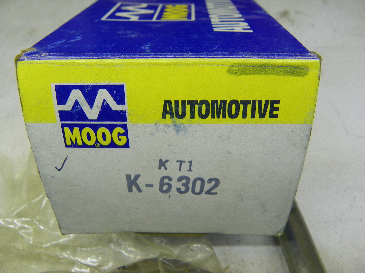 Moog K6302 Front Upper Alignment Cam Bolt Kit 1988-2000 Chevy GMC C1500 K1500
