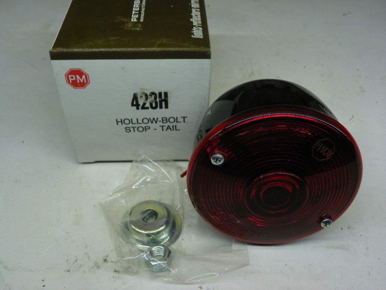 Peterson 428H Hollow-Bolt Stop Taillight Universal RV Truck Trailer NORS