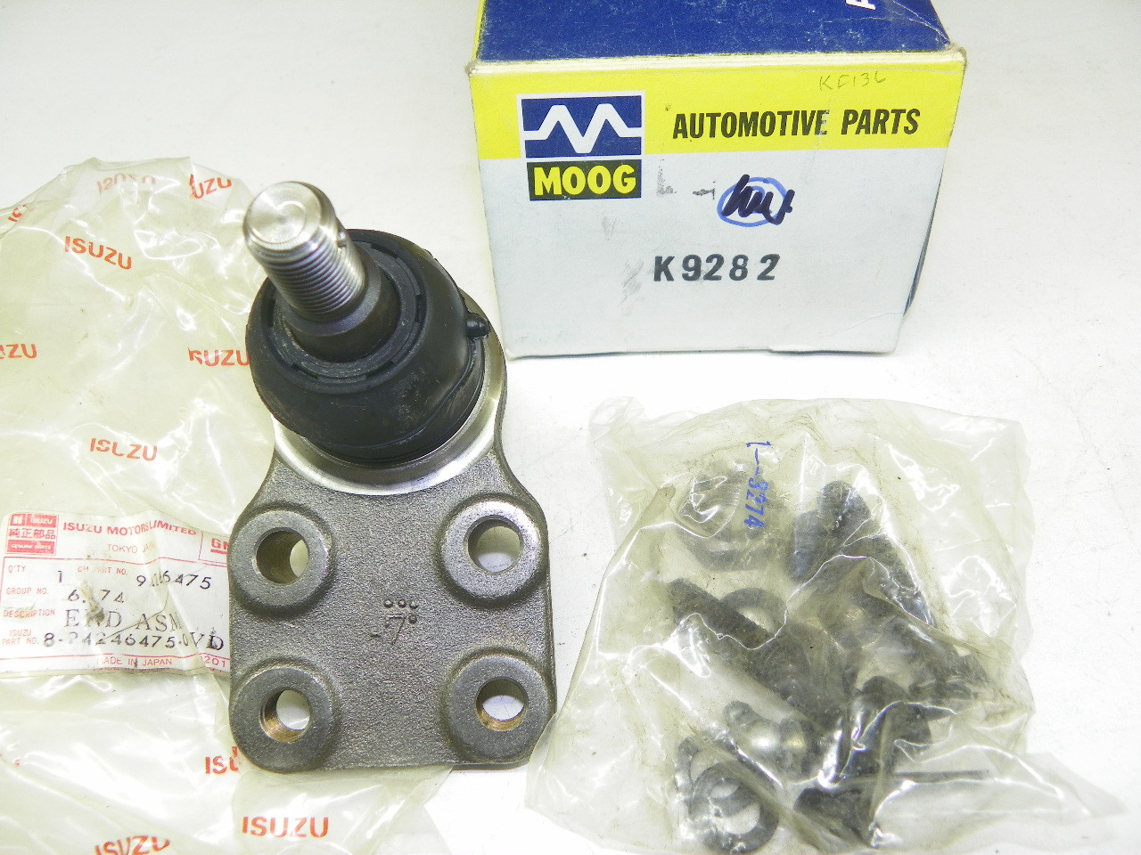 Moog K9282 NORS Front Upper Ball Joint fits Datsun 620 720 Pickup 1972-1985