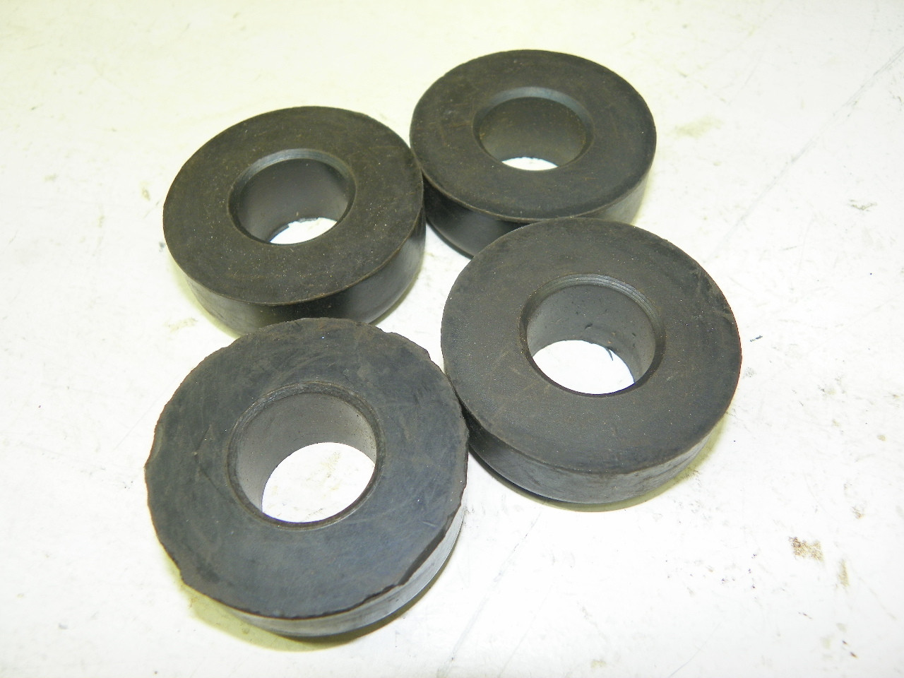 Moog K6079A Strut Rod Bushing Kit Chevrolet Impala Bel Air 1965-1970 NOS