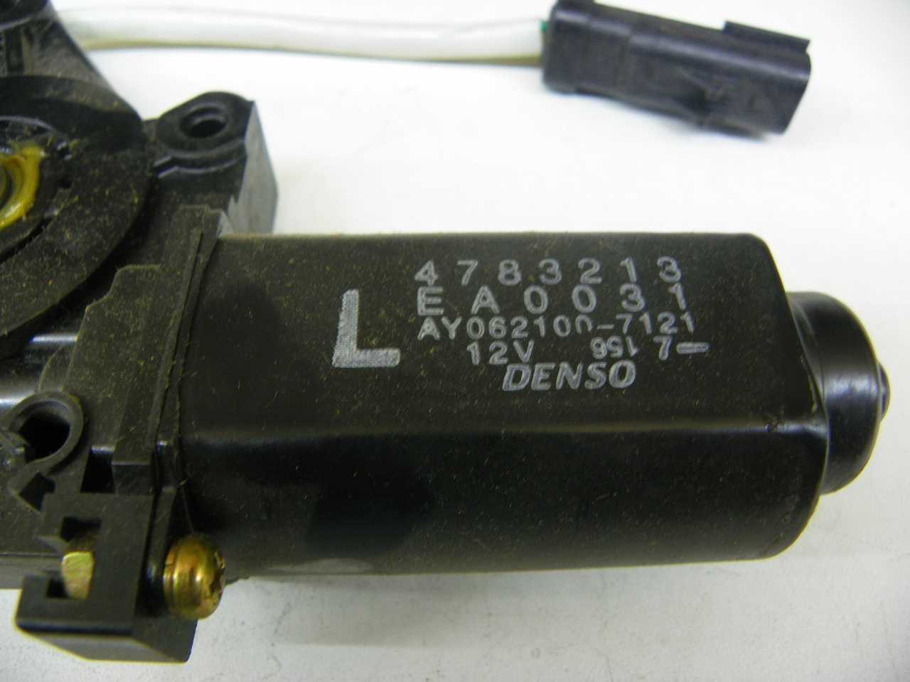 Mopar 4783213 Power Window Lift Motor NOS 1996-1999 Dodge Plymouth Neon