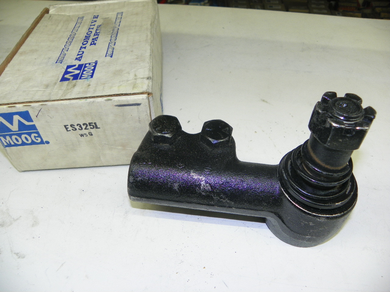 Moog ES325L Tie Rod End Left for 1960-1978 GMC Chevy International Kenworth Heavy Truck restoration.