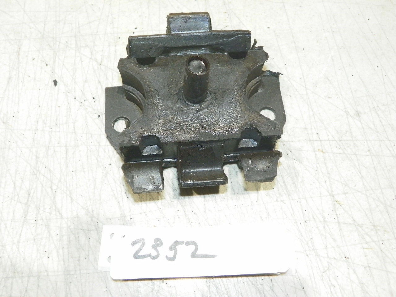 Doan 2352 Front Motor Mount for 1961-1963 Pontiac Tempest LeMans restoration