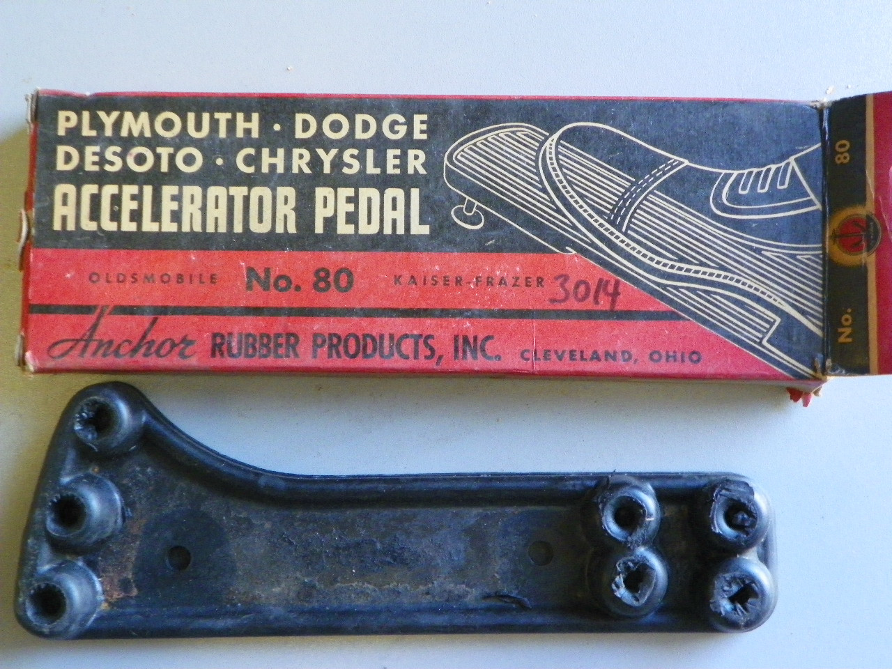 Anchor 80 Accelerator Pedal 1939-1947 Plymouth Oldsmobile Dodge Chrysler NORS