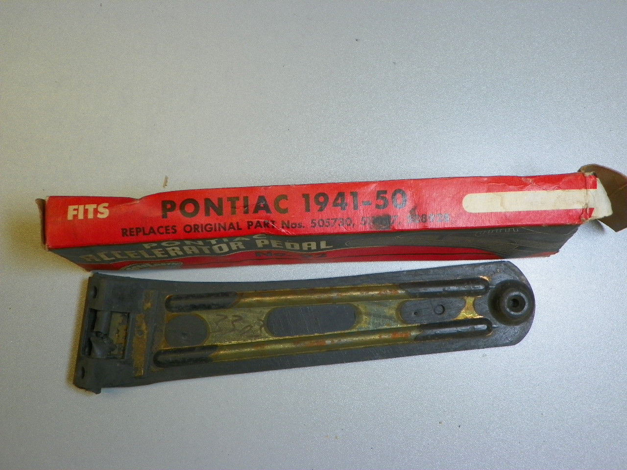 Anchor 92 Accelerator Pedal 1941-1950 Pontiac Streamliner Torpedo 505730 NORS