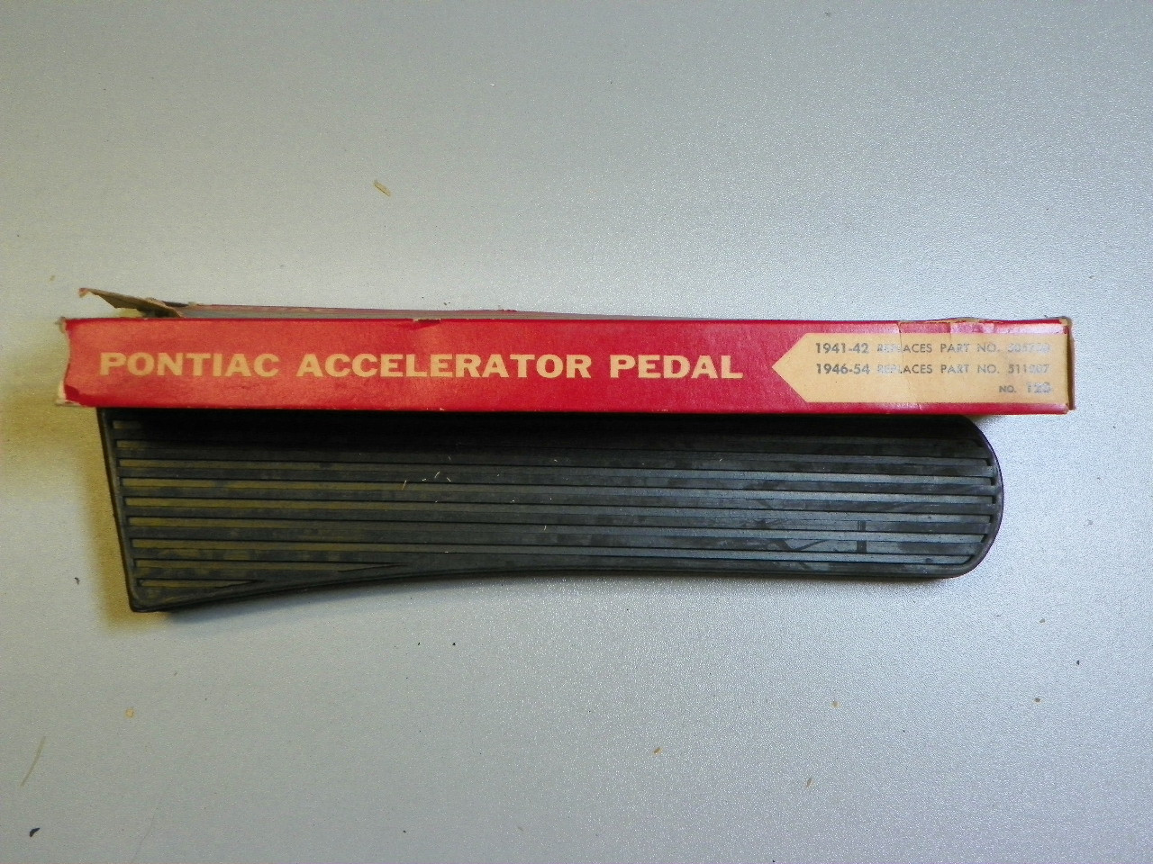 Anchor 123 Accelerator Pedal 1941-1954 Pontiac Streamliner Chieftain NORS