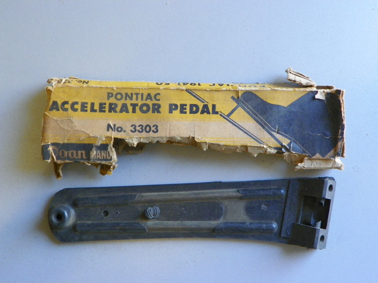 Doan 3303 Accelerator Pedal 1941-1950 Pontiac Torpedo Streamliner Chieftain NORS