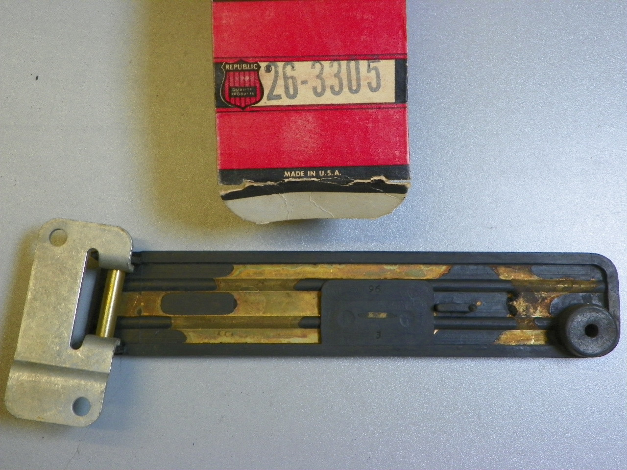 Republic 26-3305 Accelerator Pedal 1951 Ford Passenger Cars NORS