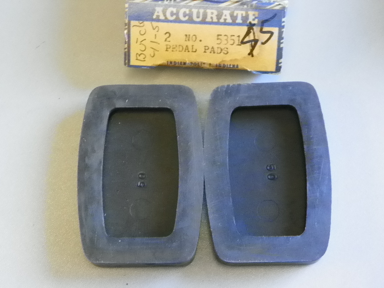 Accurate 5351 Brake Clutch Pedal Pads 1941-1955 Buick NORS