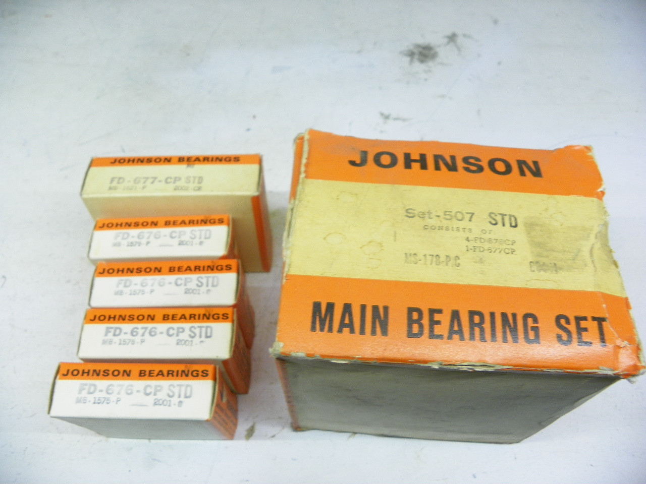 Johnson Set-507 NOS Engine Main Bearing Set for 1954-1962 Ford Mercury Y-Block V8 restoration