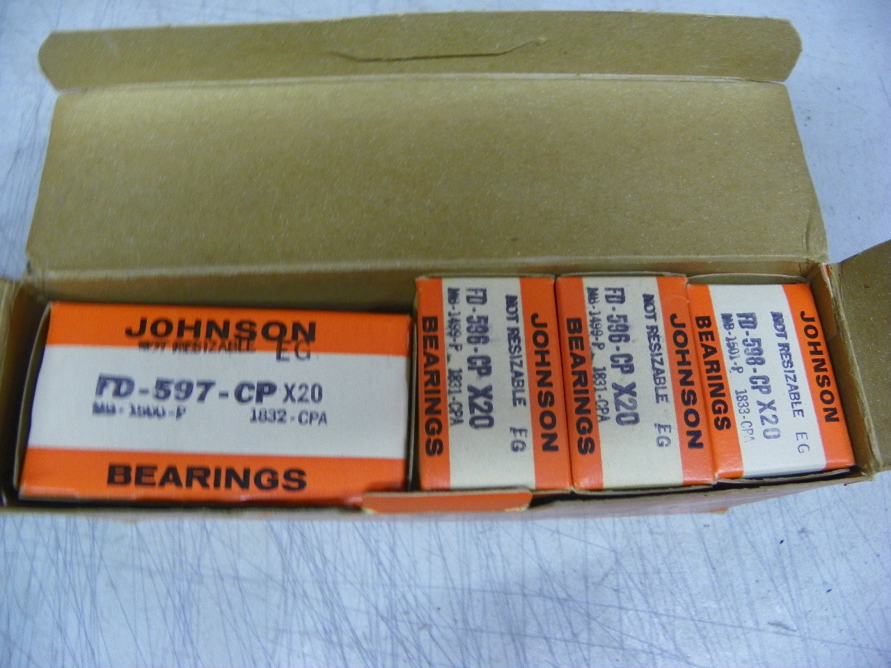 SET-84 X20 Johnson Engine Bearings