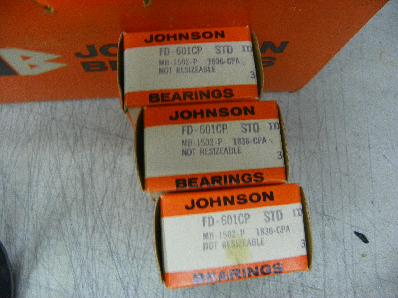 Johnson SET-85 STD Main Bearing Set for 1952-1963 Ford, Lincoln, and Mercury Heavy Duty V8 restoration