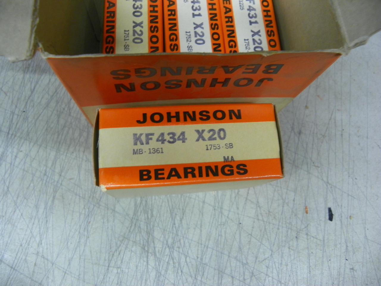 SET-69 X20 Johnson Engine Bearings