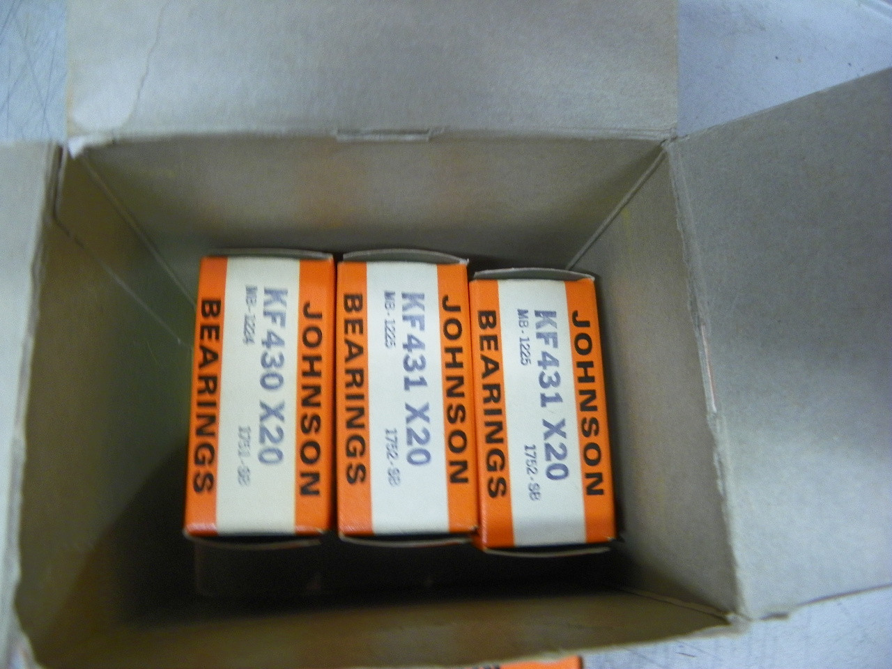 SET-69 X20 Johnson Engine Bearings