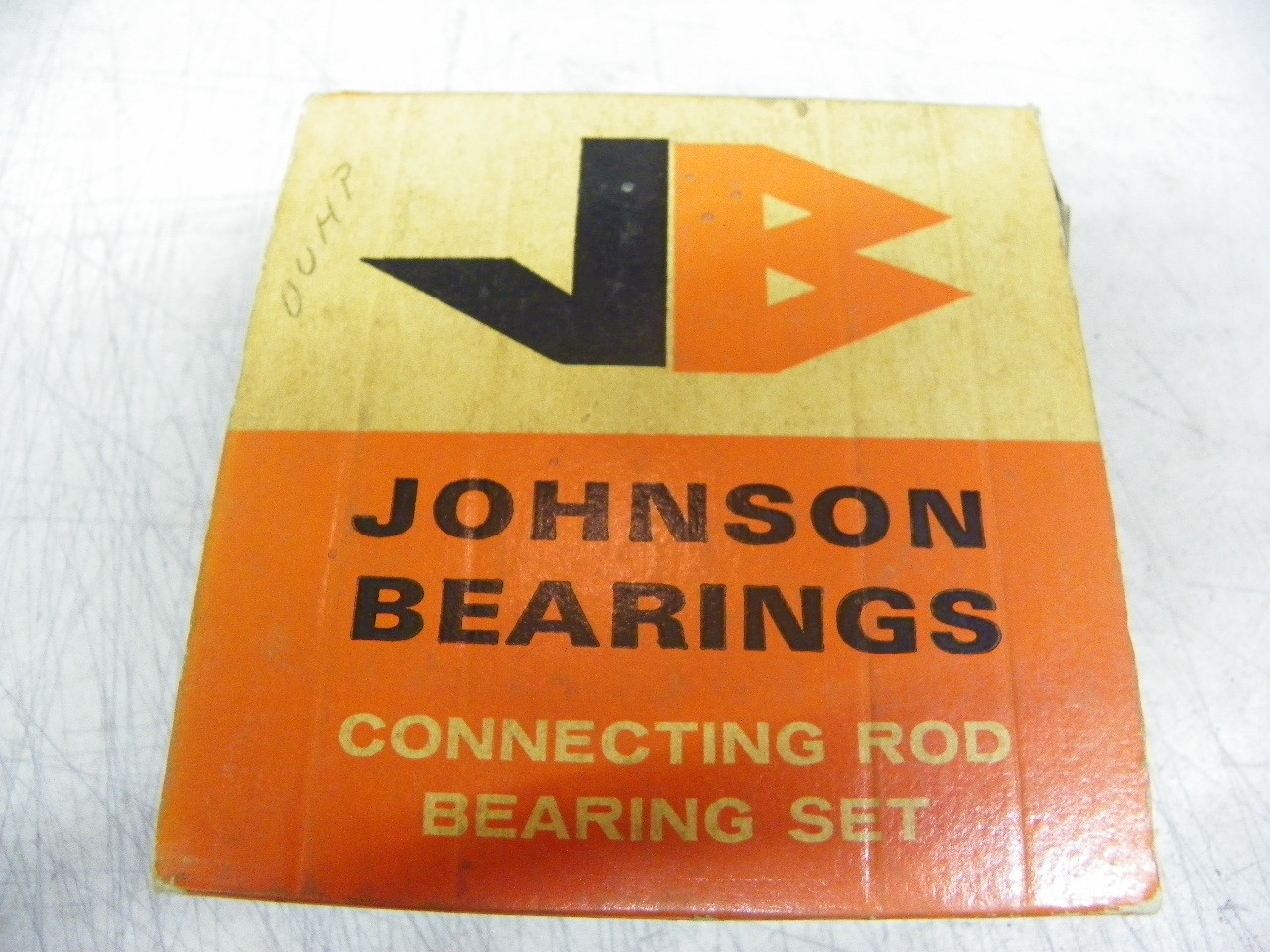 Johnson FD-600CP STD standard size connecting rod bearings for 1952-1963 Ford, Lincoln, and Mercury V8 engine restoration