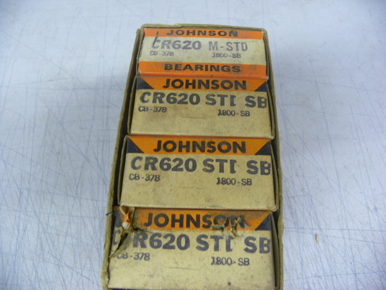 Johnson CR620M Rod Bearing Set for 1951-1958 Chrysler Dodge 301 331 354 Hemi V8 restoration.