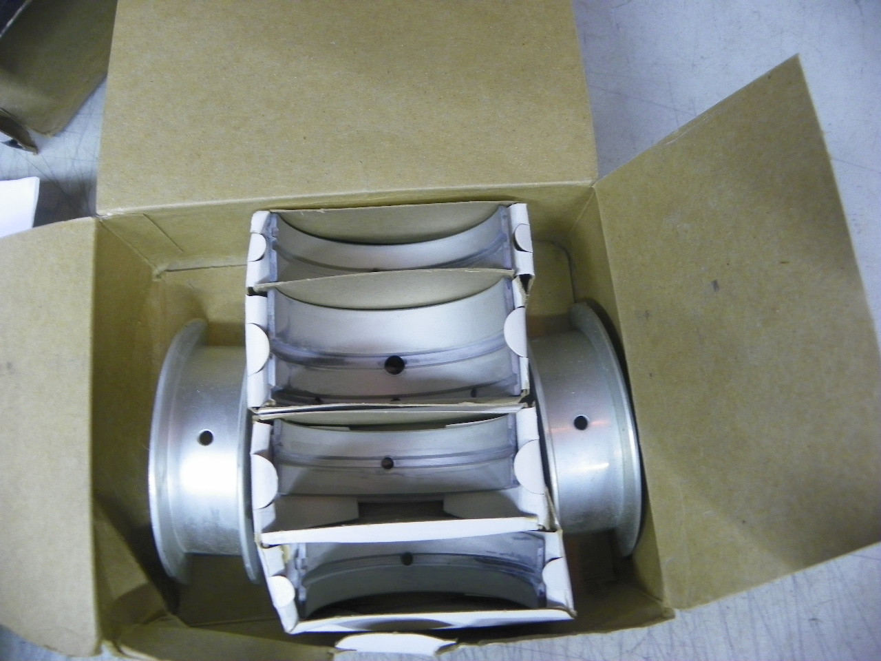 Federal Mogul 4294M-10 .010 undersize main bearing set for 1964-1982 Oldsmobile V8 260 307 330 350 403 restoration.