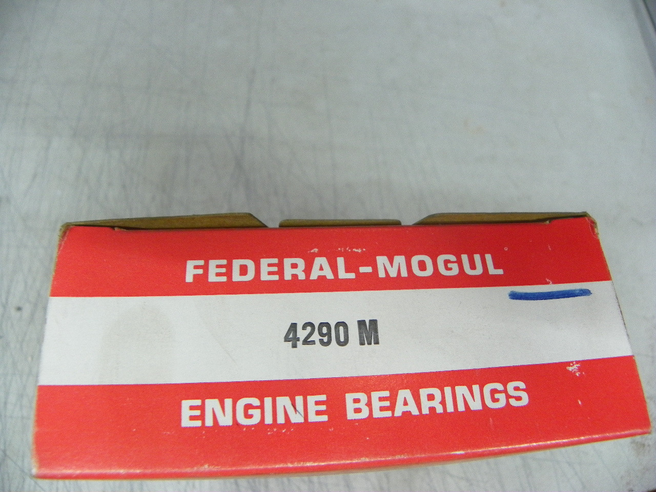 Federal Mogul 4290M Main Bearing Set for 1965-1978 Ford Mercury 200 Inline 6 restoration.