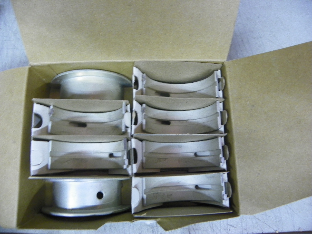 Federal Mogul 4300M standard size main bearing set for 1965-1966 Ford 240 and 300 Inline 6 restoration.