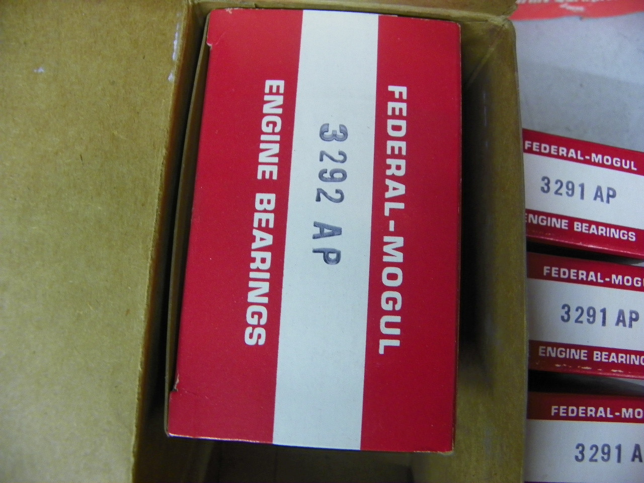 Federal Mogul 4929M Main Bearing Set for 1965-1982 Chevrolet Big Block 396 427 454 V8 restoration.