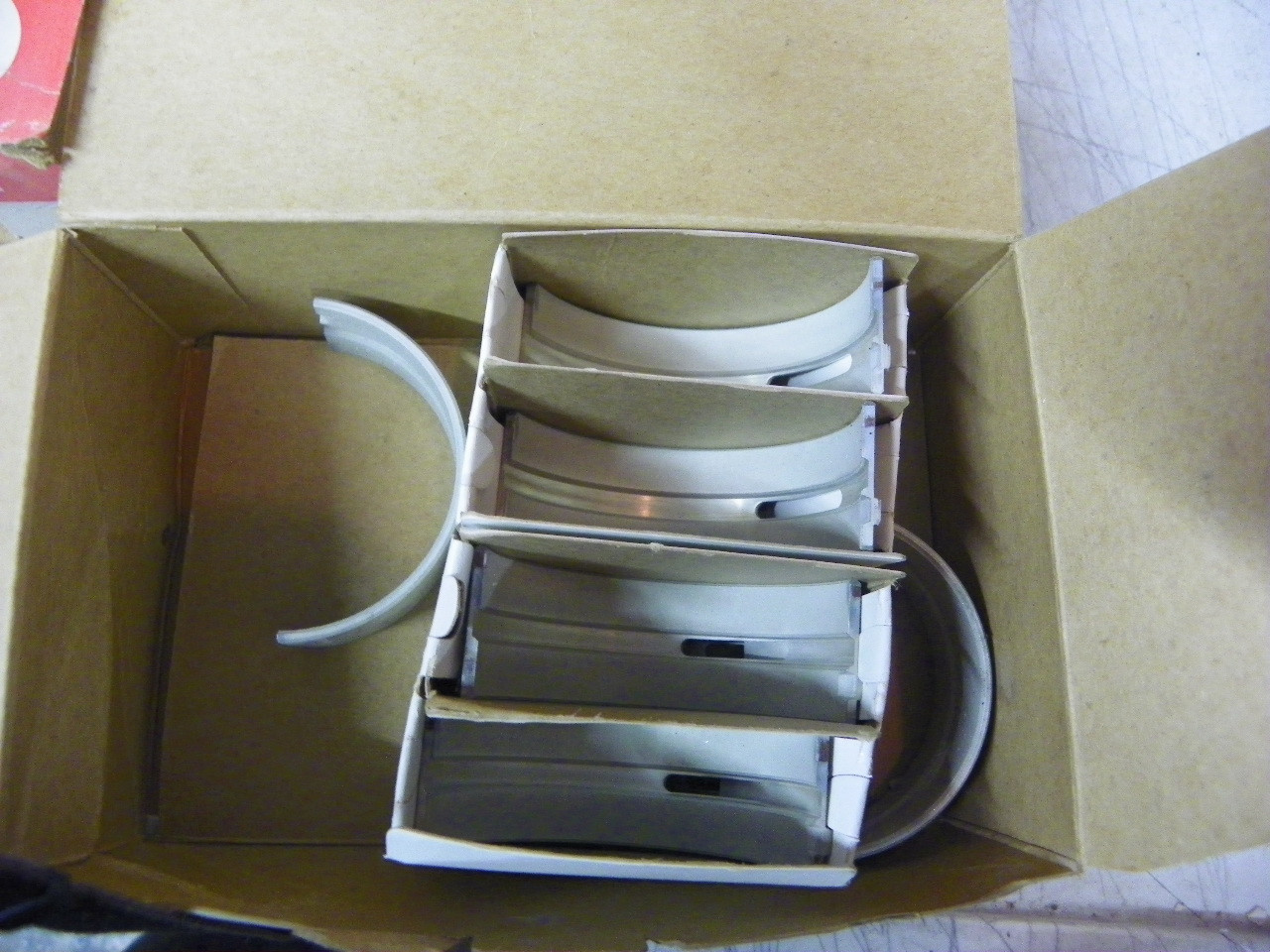 Federal Mogul 5035M-20 .020 undersize main bearing set for 1971-1974 Ford 2.0L L4 122ci restoration.