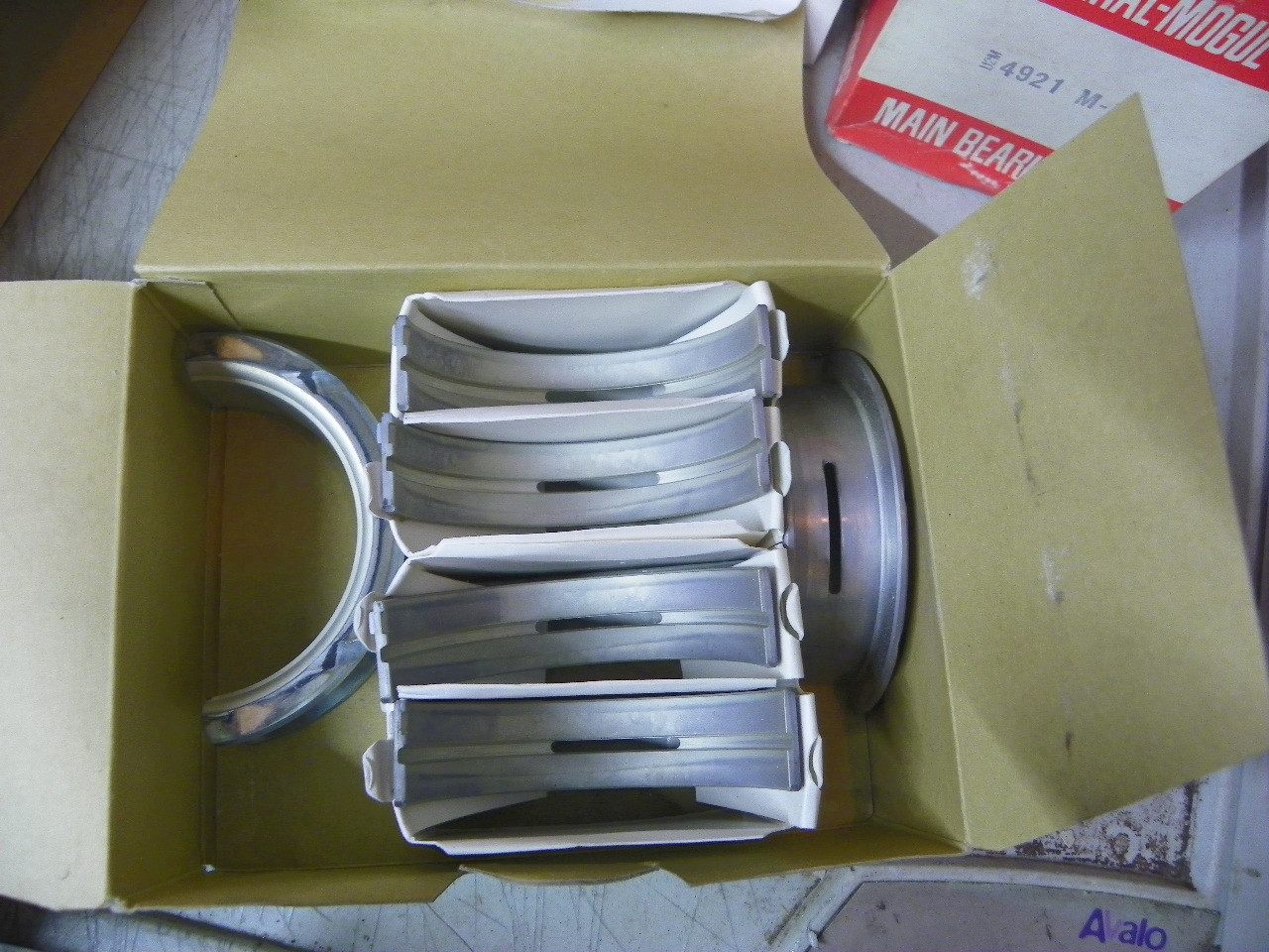 Federal Mogul 5078M-10 .010 undersize main bearing set for 1977-1982 Ford 351W and 400 V8 engine restoration.