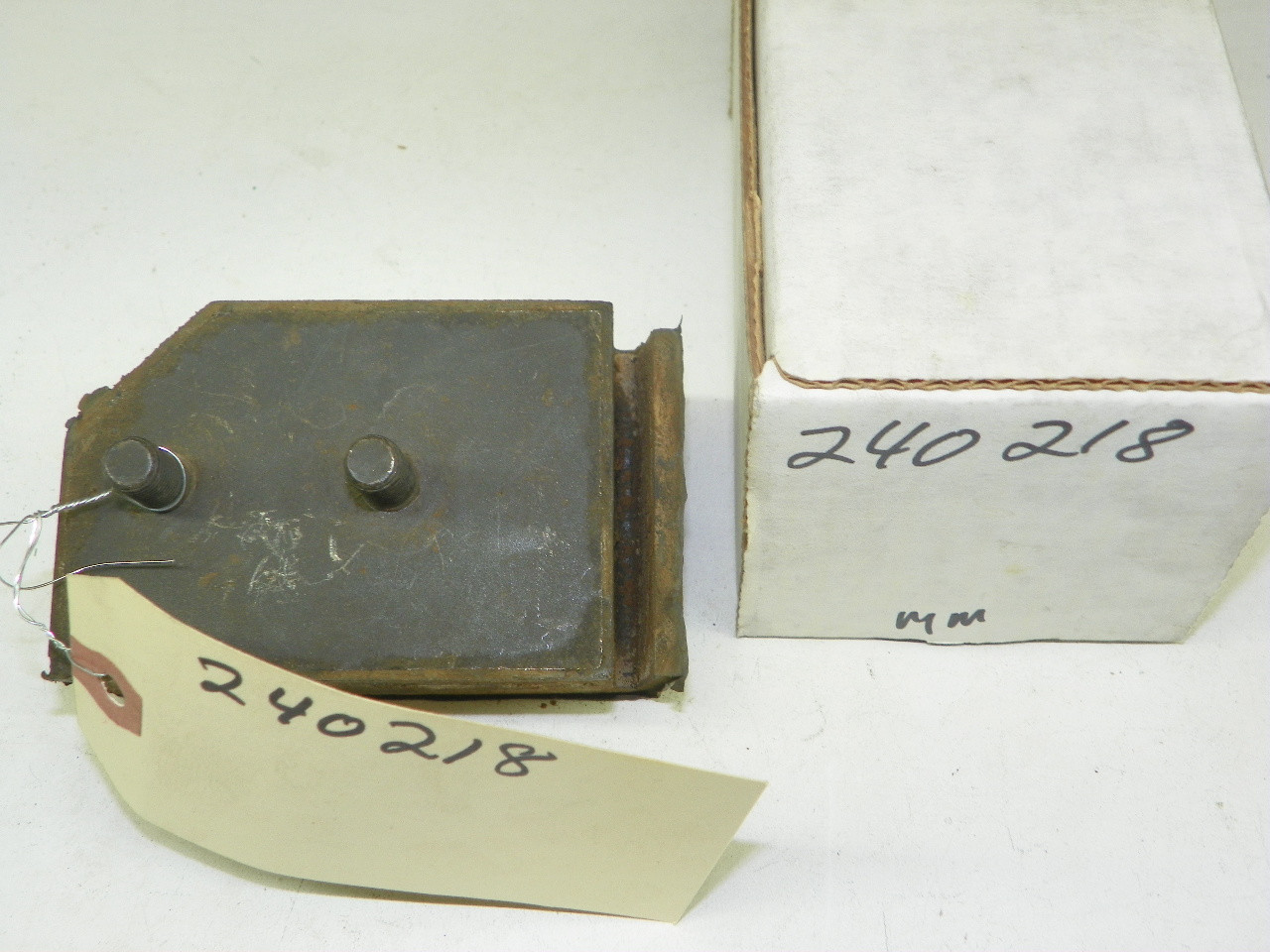 Genuine Mopar 2402182 Right Hand Motor Mount for 1962-1965 Dodge Plymouth restoration