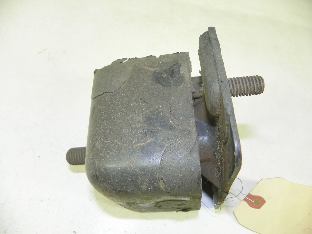 Mopar 2231783 Motor Mount for 1963-1968 Dodge Truck 170 225 Slant 6 restoration