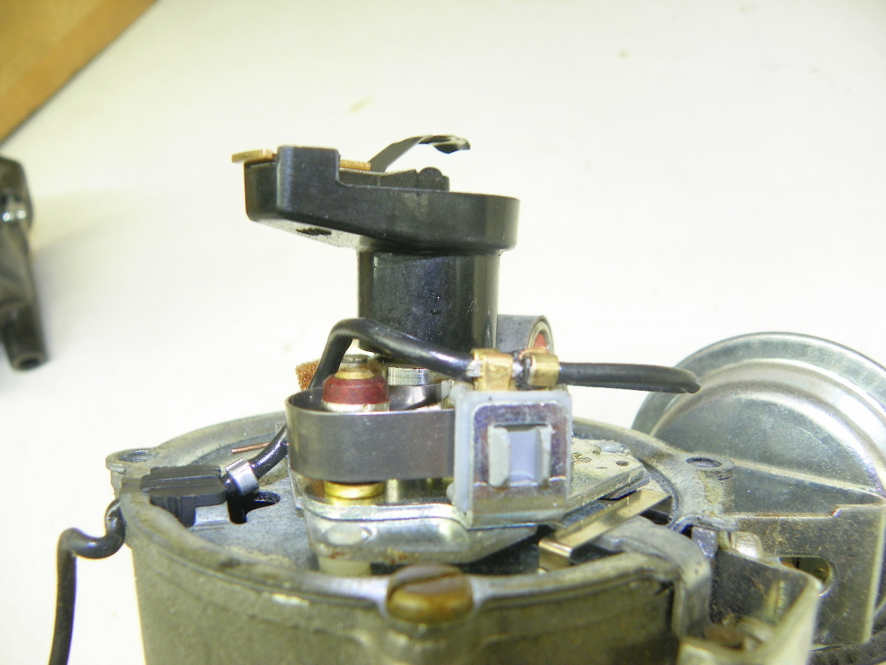 Vintage NOS Delco Remy 1110492 Ignition Distributor for 1971-1974 Chevrolet Vega