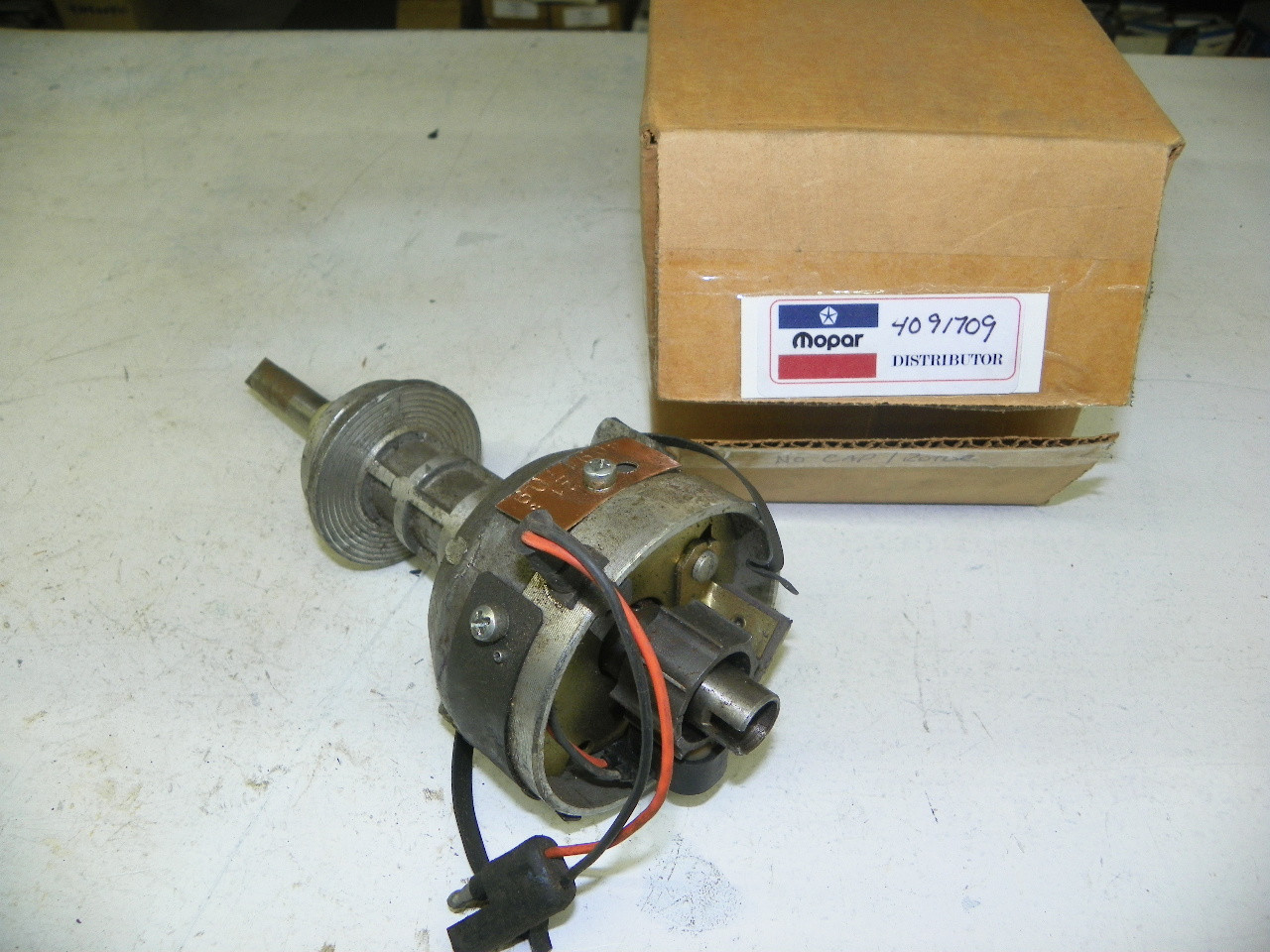 Genuine NOS Mopar 4091709 Electronic Distributor for 1978 Chrysler Dodge Plymouth 400 V8 Lean Burn