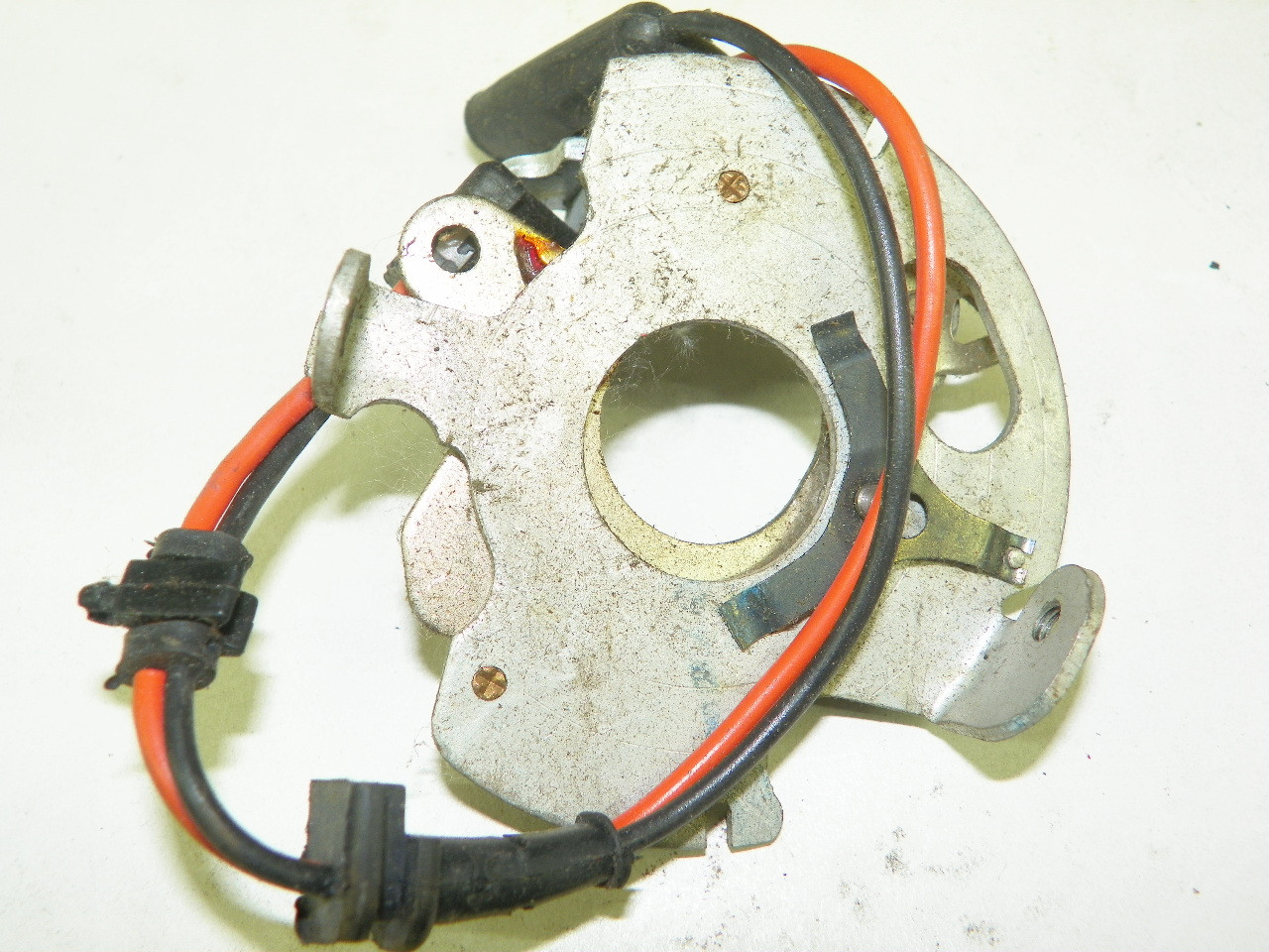 Mopar 3656738 Ignition Pickup for 1969-1977 318 and 1972-1976 360 restoration. - Image 4