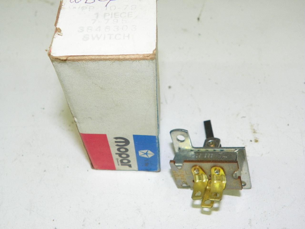Mopar 3846303 Blower Motor Switch for 1975-1983 Chrysler Dodge Plymouth restoration. - Image 1