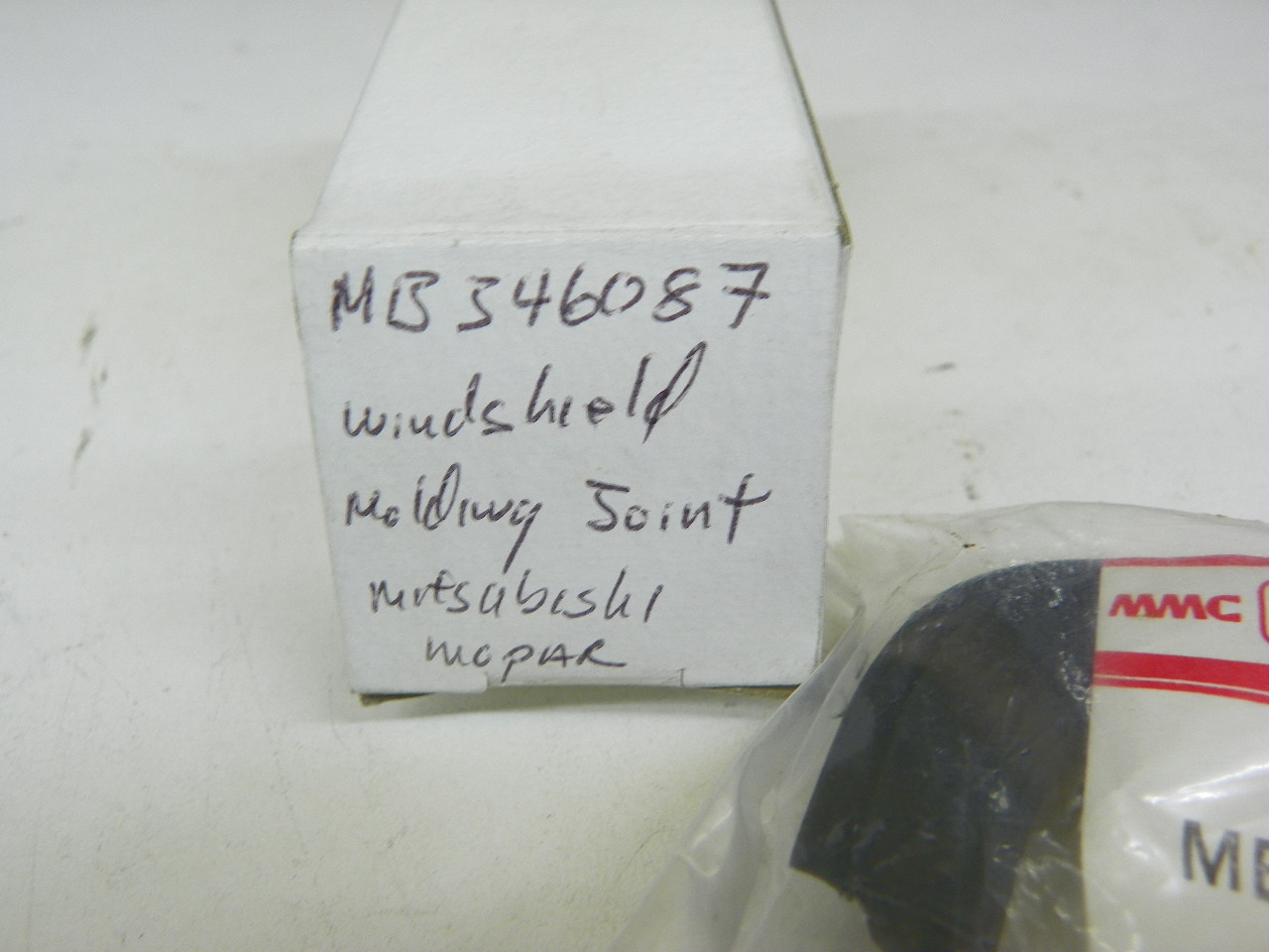 Mitsubishi MB34608 Windshield Molding Joint NOS for restoration - Image 2