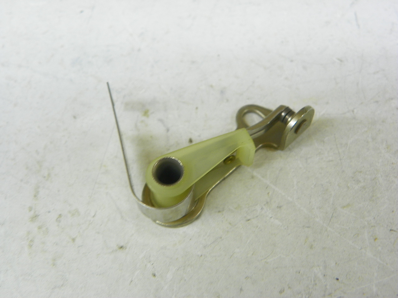 Chrysler 2084639 Contact Set for restoration. - Image 3