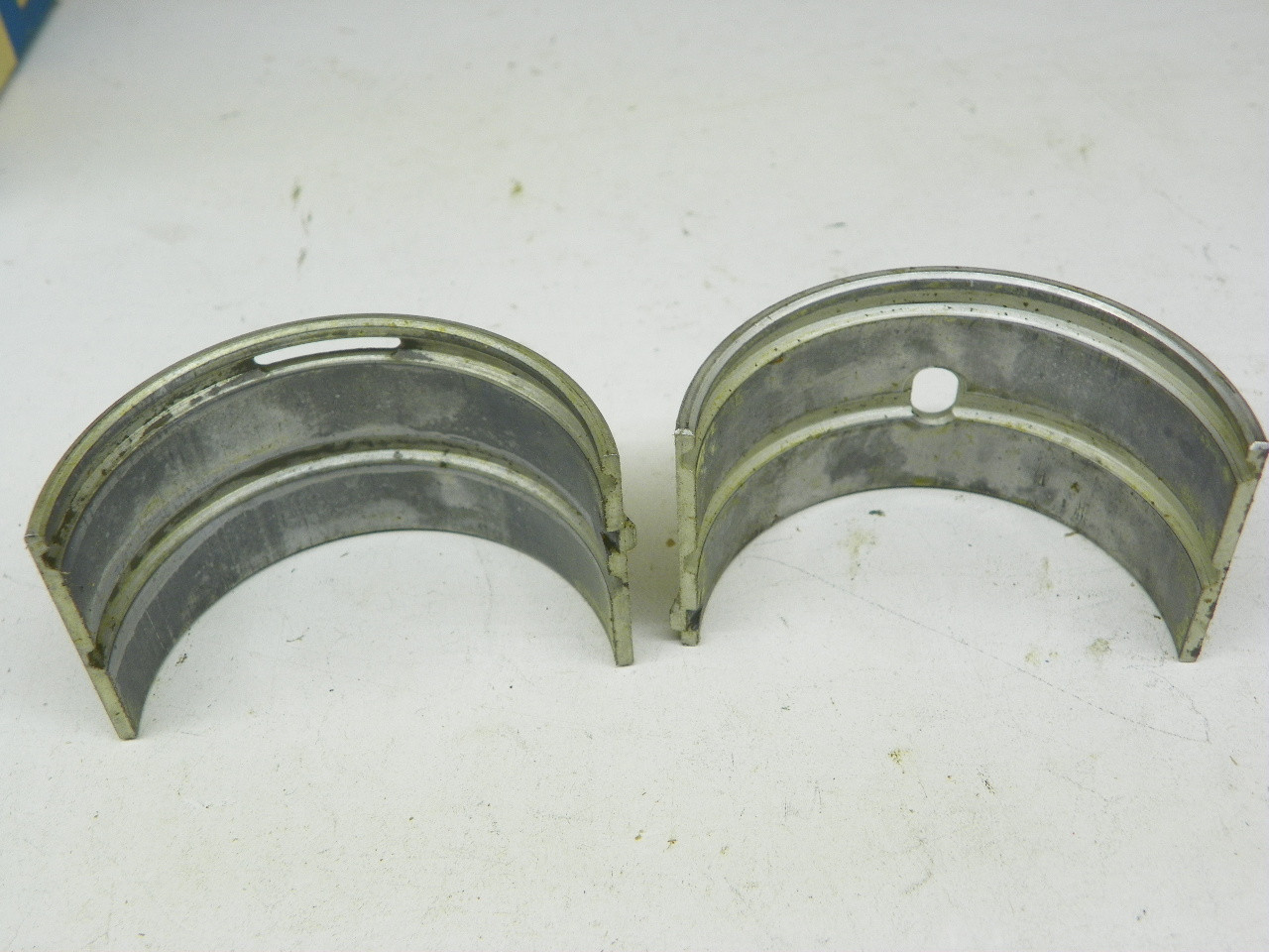 Chrysler 3514152 Crankshaft Bearing for restoration. - Image 4