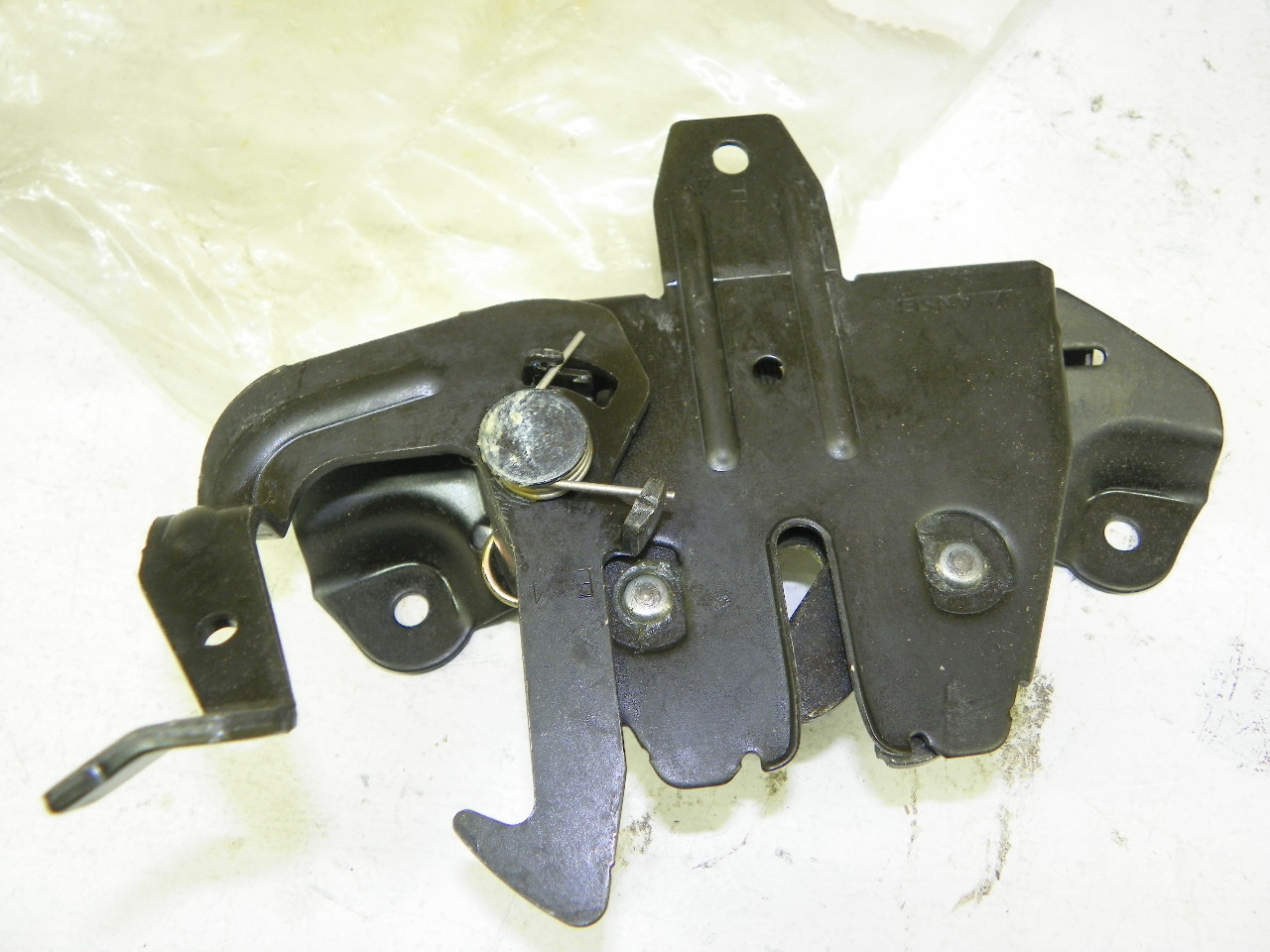 Mitsubishi MB927379 Hood Latch Assembly for 95-99 Mitsubishi Eclipse/Talon restoration. - Image 4