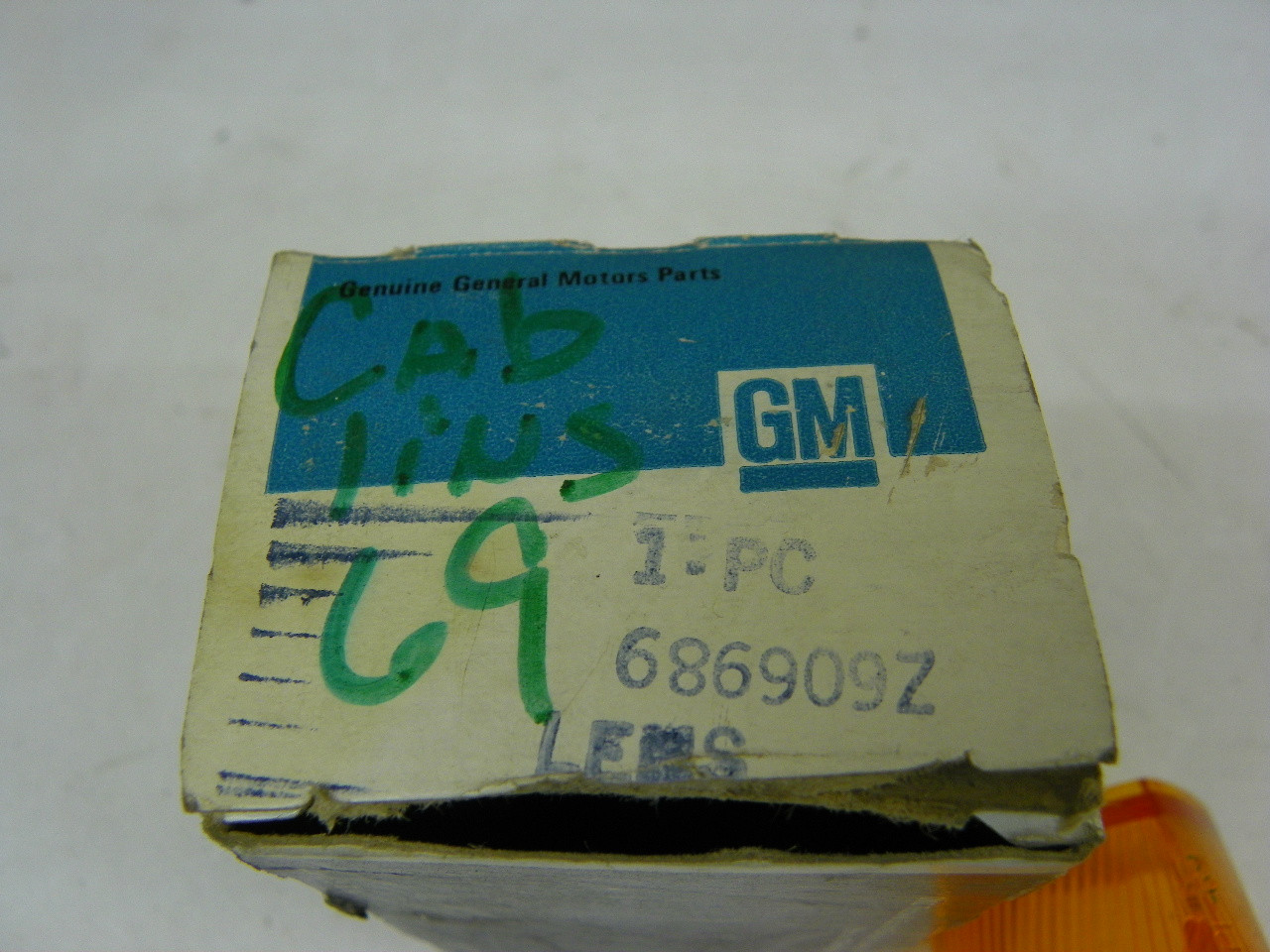 GM 6869092 Park Lamp Lens for 1969-1972 C10 C20 Pickup Truck restoration. - Image 2