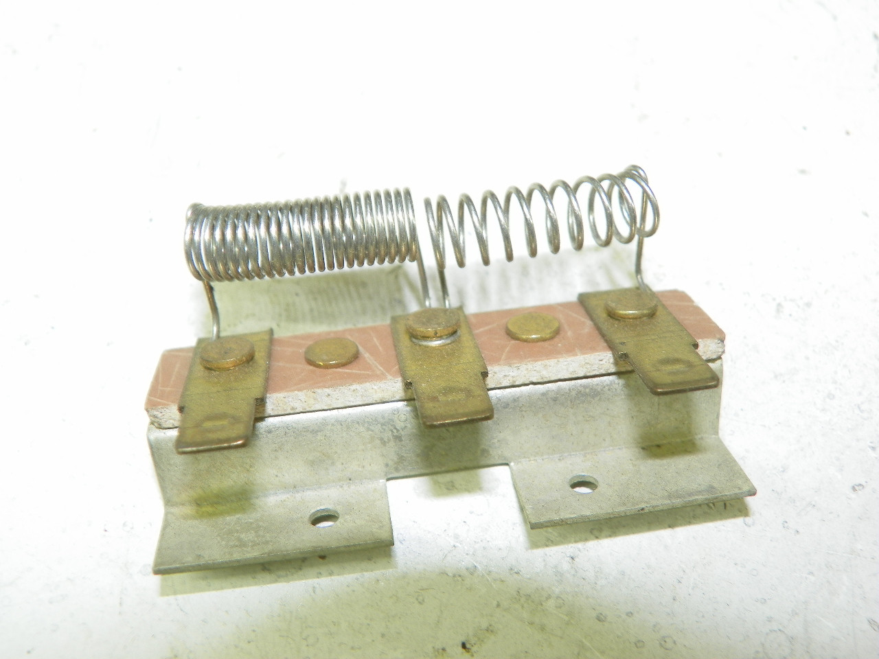 GM 3138325 Heater Blower Motor Resistor for 1957-1958 Oldsmobile 88 98 restoration. - Image 4