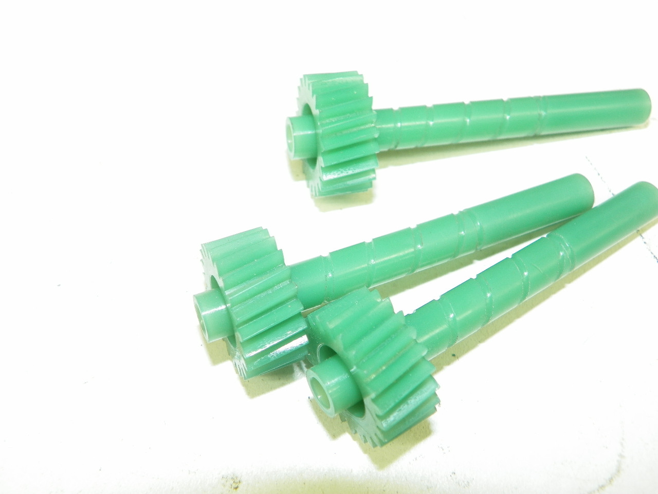 GM 3708699 Speedometer Gears for 55-60 C1 Corvette restoration - Image 3