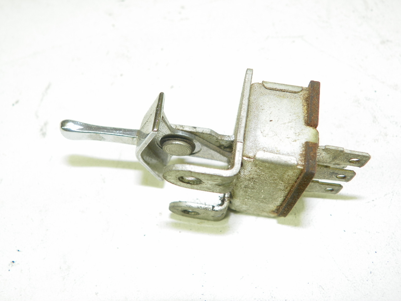 GM 3929060 Switch for Chevrolet Chevy II Nova Impala Bel Air restoration. - Image 4