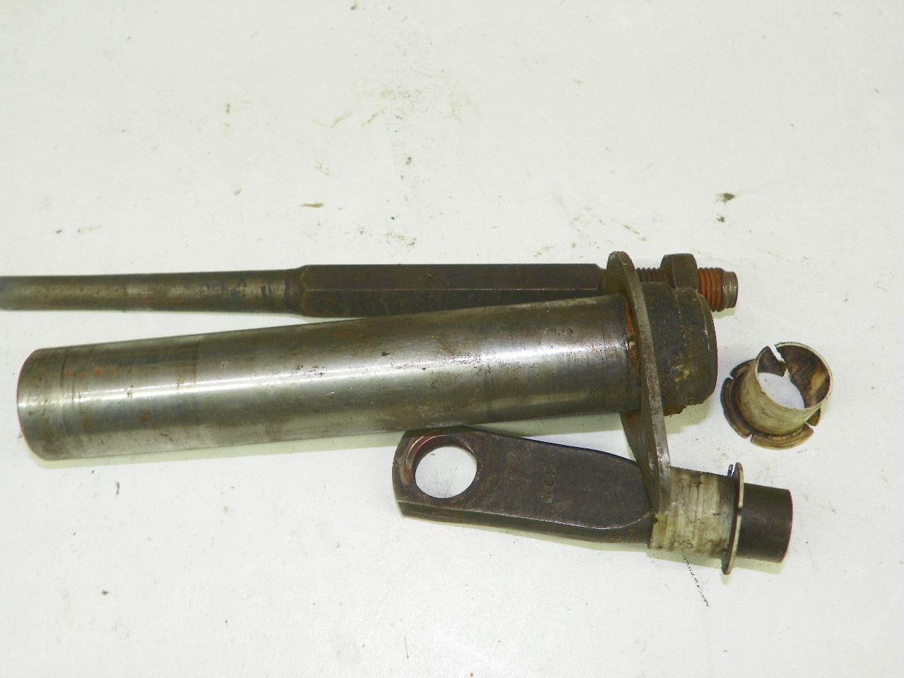 General Motors 3778480 Sleeve Kit for vintage auto restoration. - Image 3