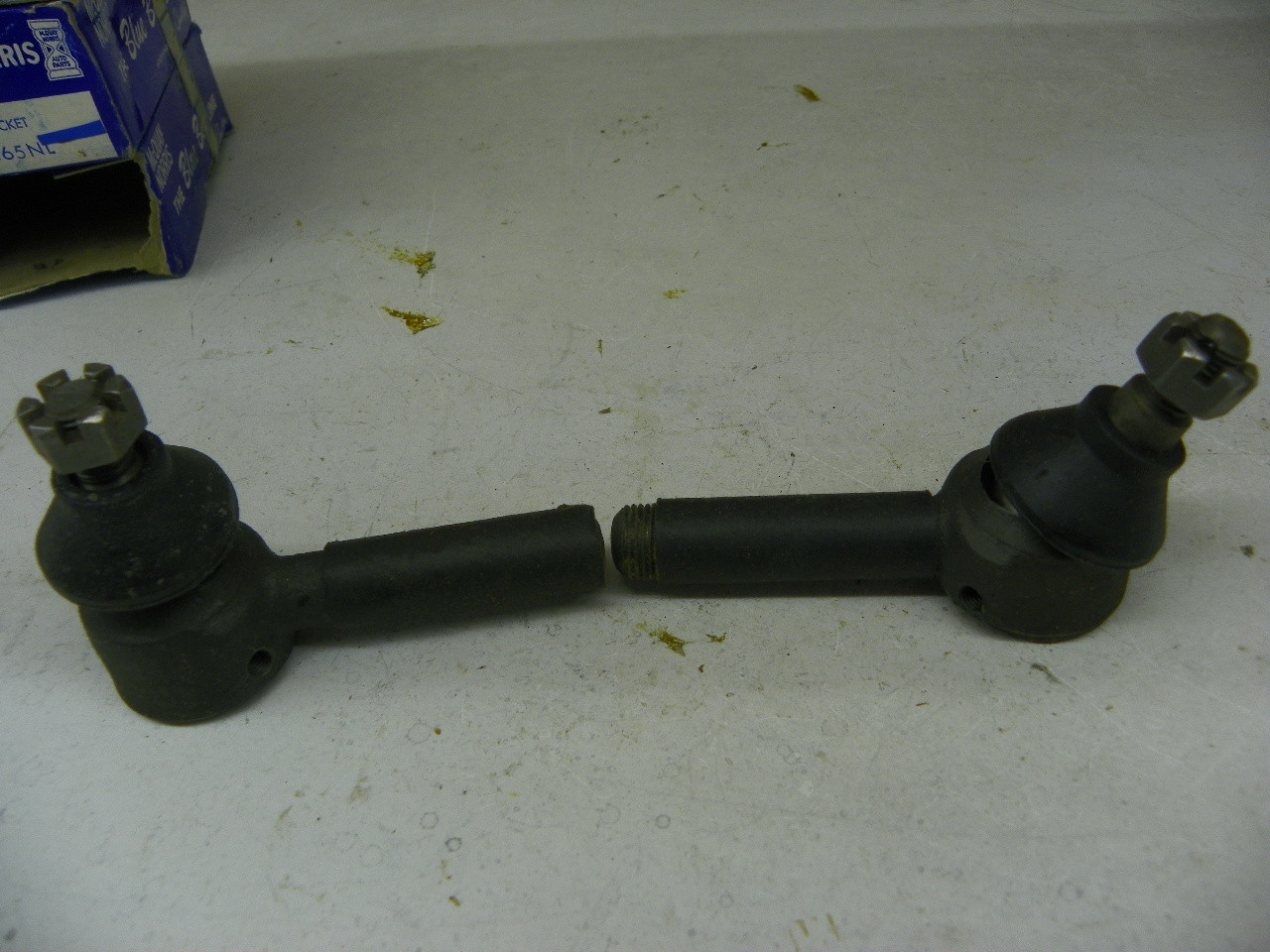 McQuay-Norris ES265NR ES265NL Tie Rod Socket Pair for 1958-1959 Chevrolet Car Truck restoration. - Image 7