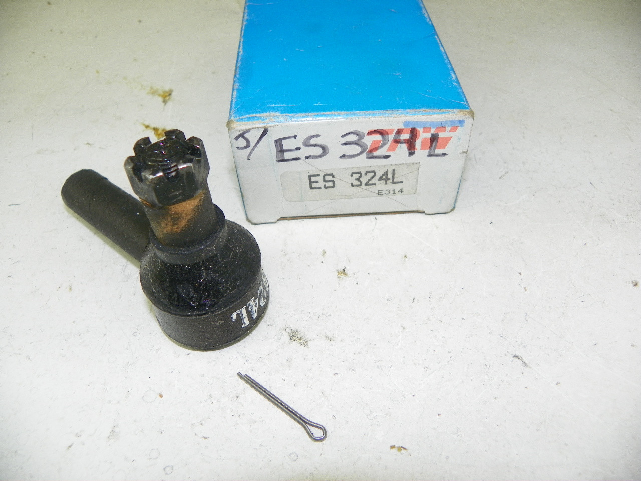 TRW ES 324L Left Outer Tie Rod End for 1963-1964 Studebaker Truck restoration - Image 1