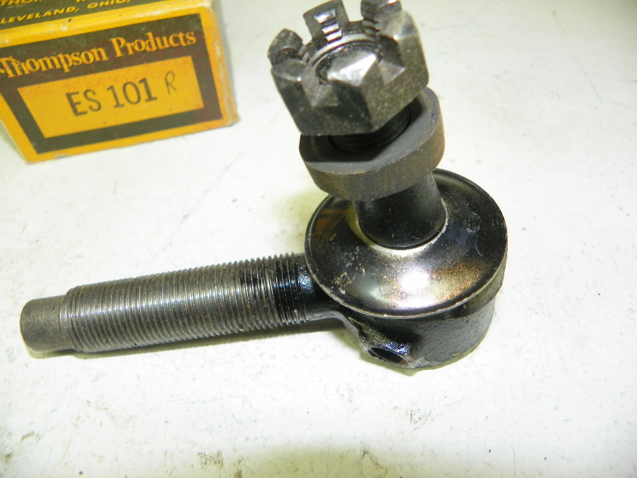 Thompson Products ES101R Right Outer Tie Rod End for 1937-1940 Buick Model 40 60 80 90 restoration. - Image 4