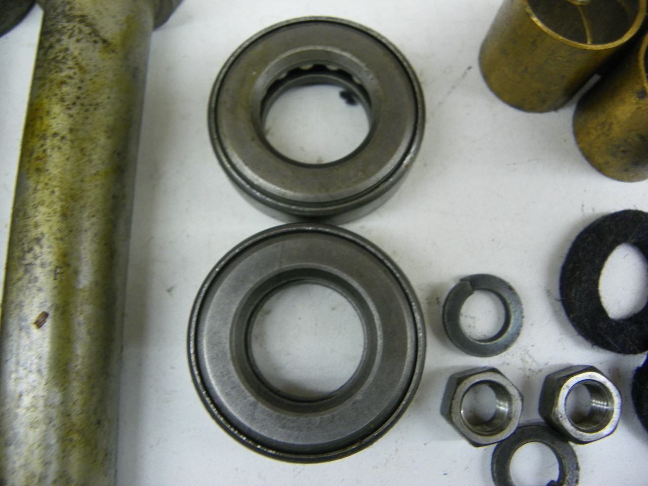 Moog 8241B King Pin Set NORS for vintage auto restoration. - Image 8