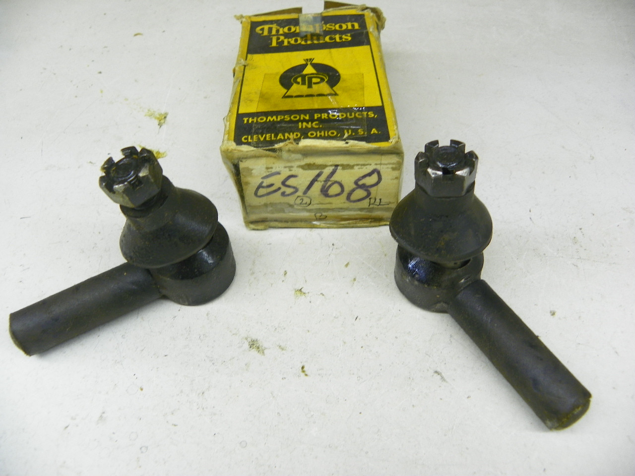 Thompson Products ES-168RL Tie Rod End Pair for 1949-1951 Nash 40 Outer restoration. - Image 1