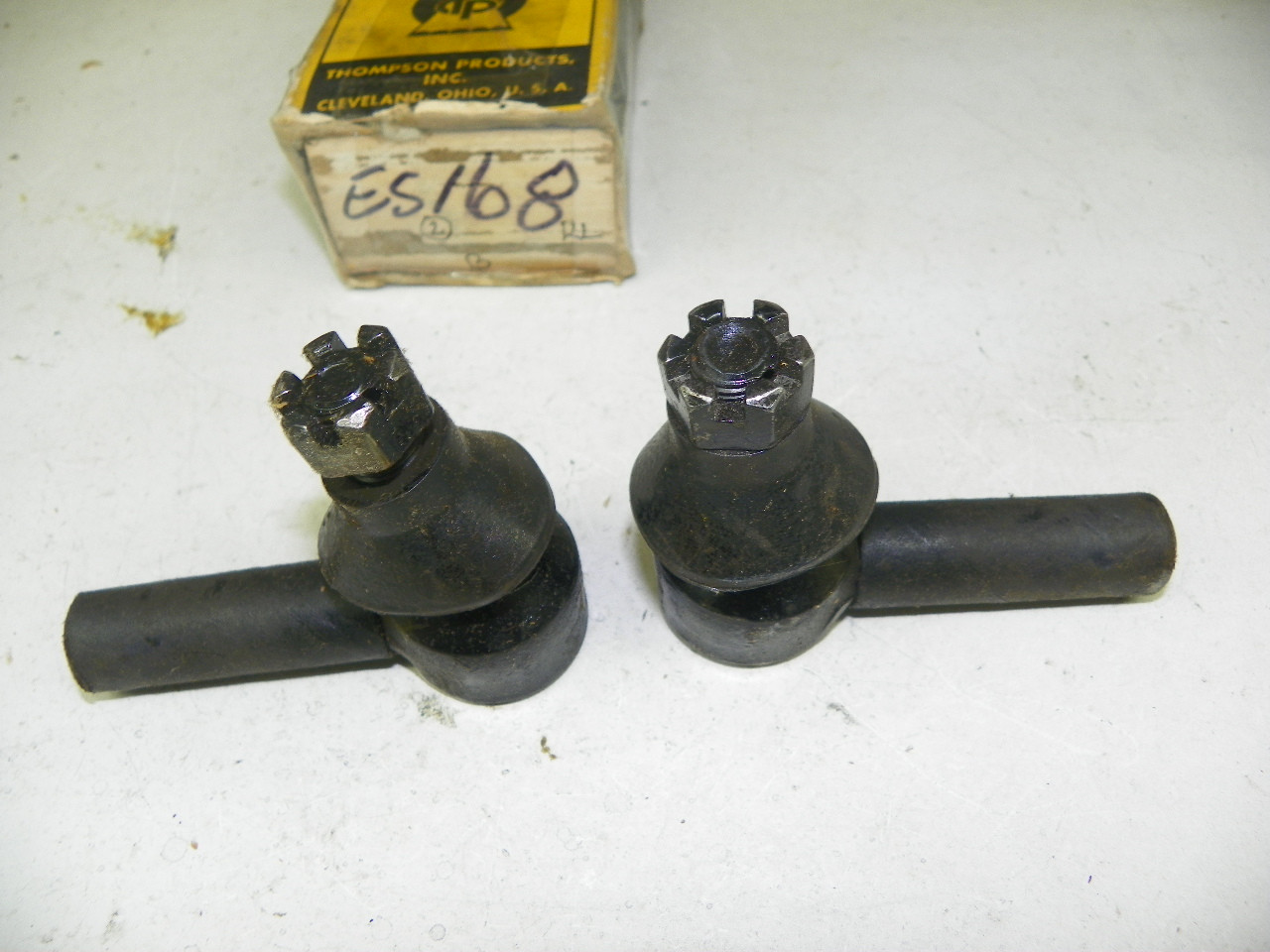 Thompson Products ES-168RL Tie Rod End Pair for 1949-1951 Nash 40 Outer restoration. - Image 4