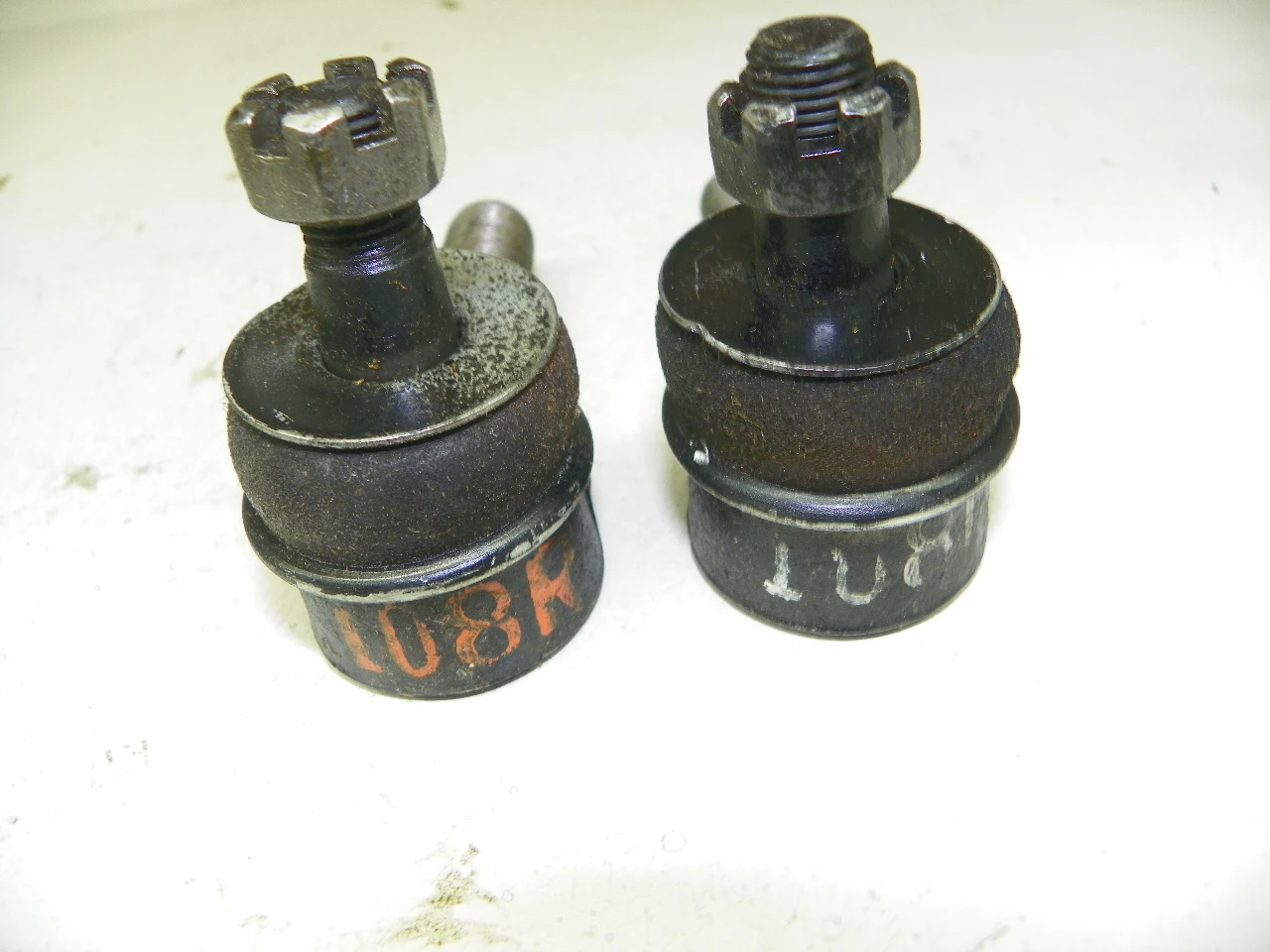 McQuay-Norris ES-108R EL-108L Outer Tie Rod End Pair for 1938-1940 Studebaker 9A 10A 4C 5C restoration. - Image 4