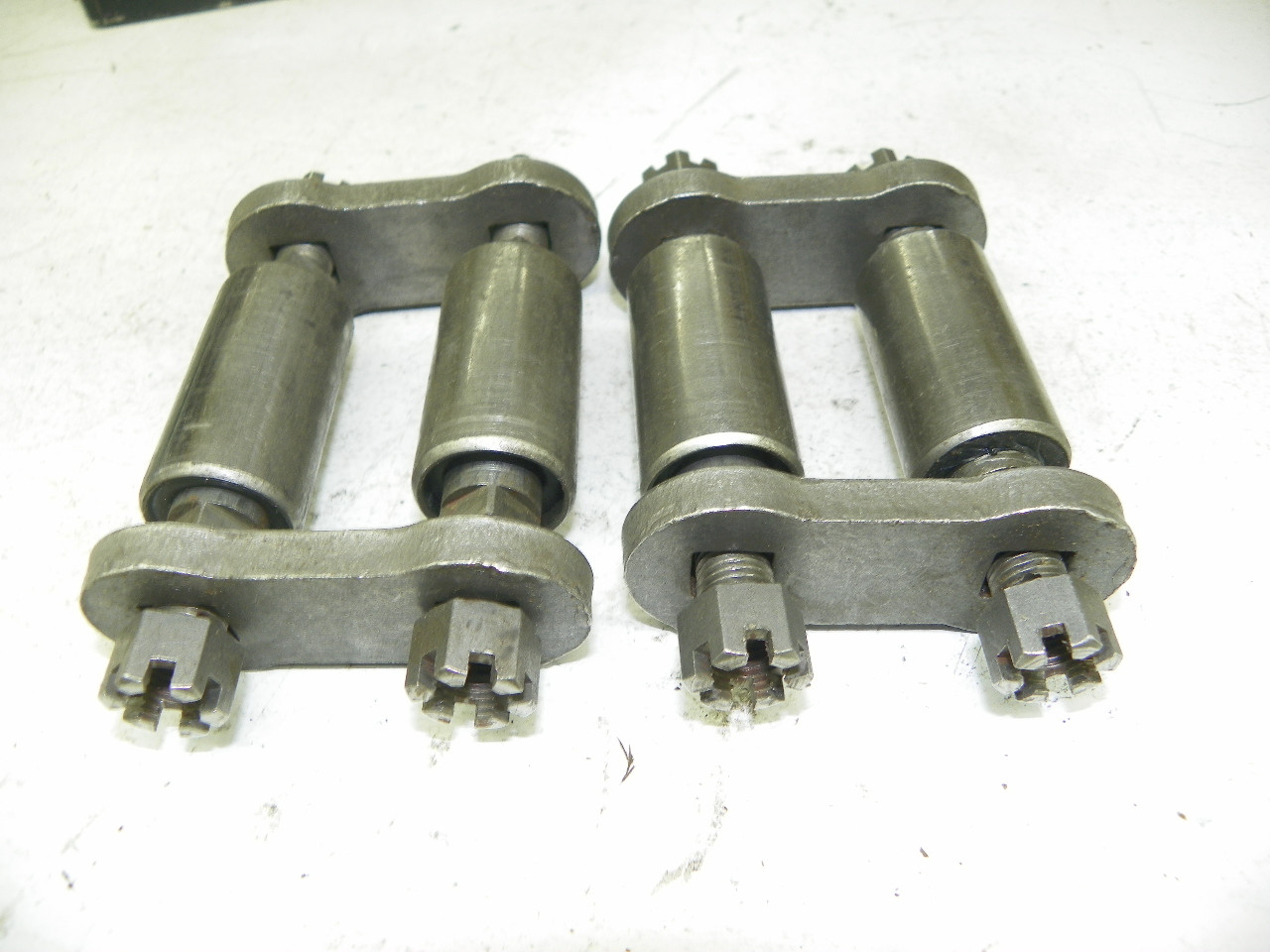 Toledo Steel 2R750 Spring Shackle Kit for vintage auto restoration - Image 4