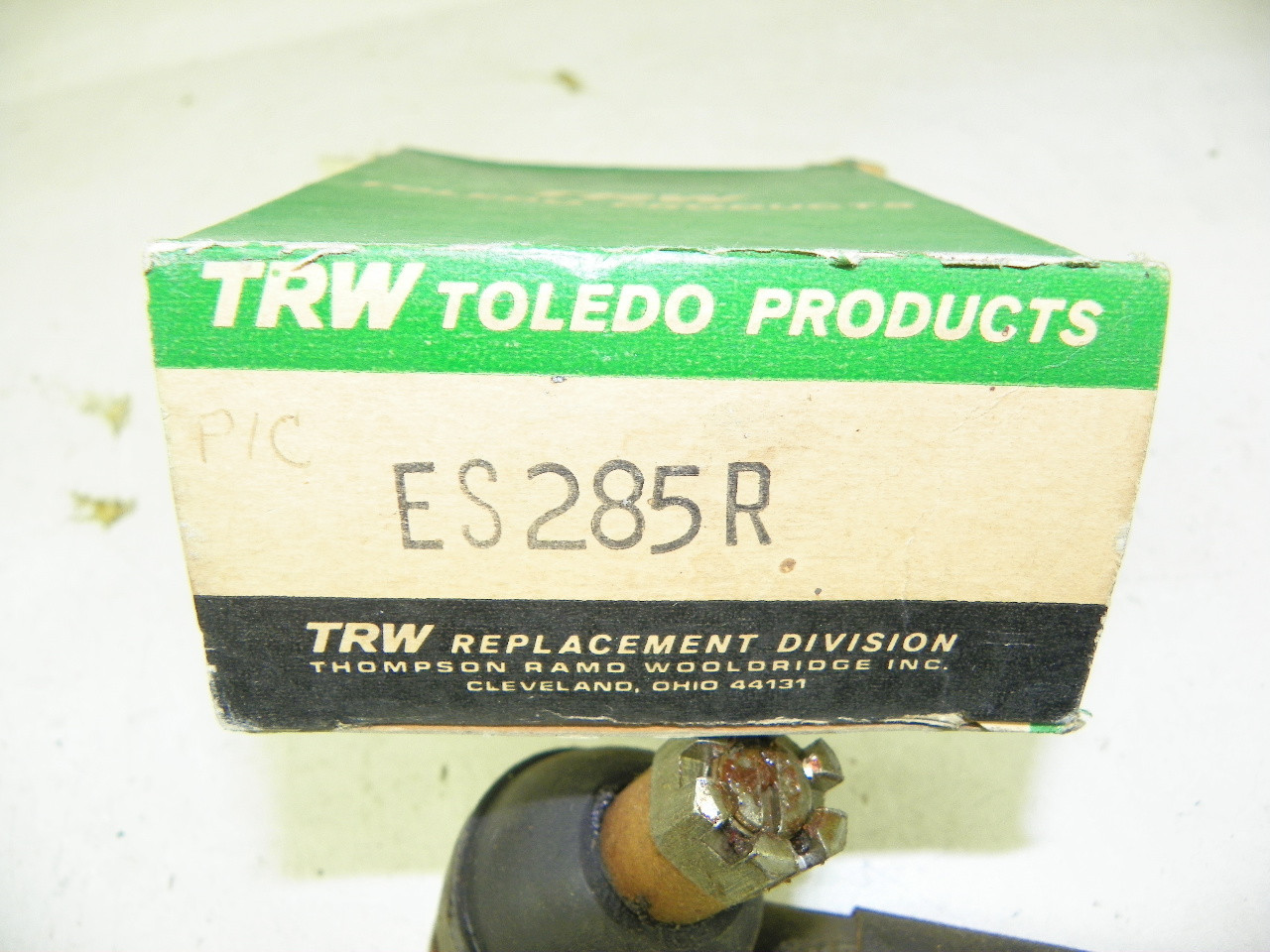 TRW ES285R Right Outer Tie Rod End for 1961-1964 Ford Galaxie Mercury standard steering restoration. - Image 3